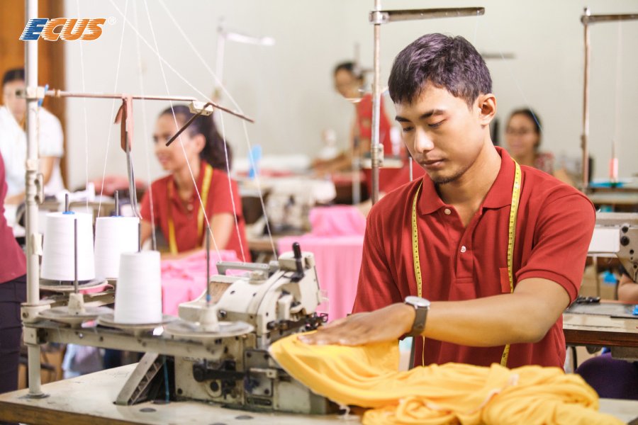 Bối cảnh mới cũng mở ra cơ hội để doanh nghiệp Việt Nam đổi mới mô hình sản xuất